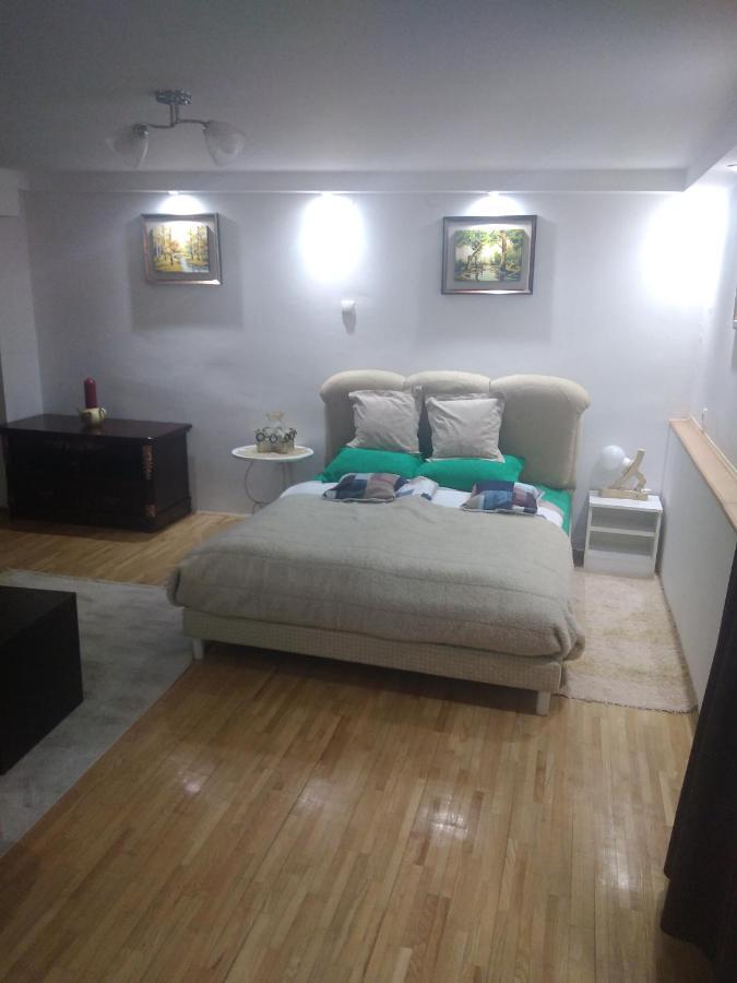Goksi Apartment Subotica Luaran gambar