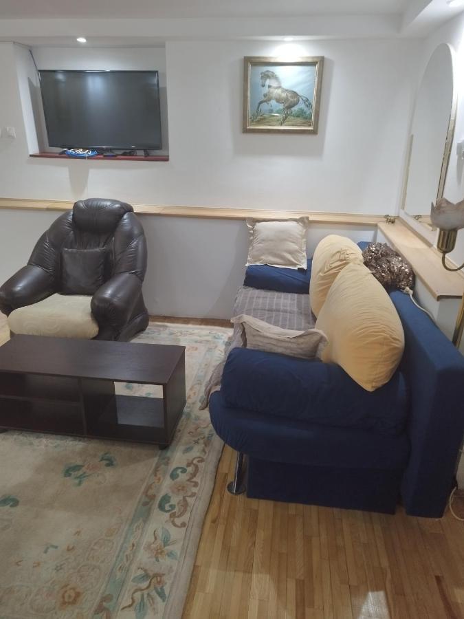 Goksi Apartment Subotica Luaran gambar